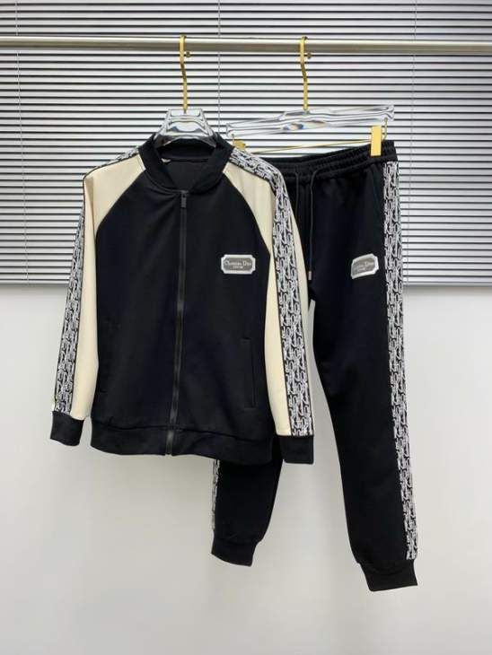 Picture of Dior Sweater Suits _SKUDiorM-3XLomtr0538507